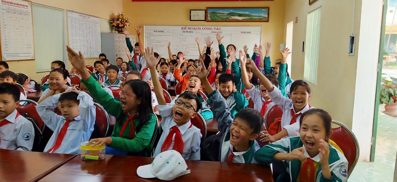 Một tiết học demo phần mềm giảng dạy kỹ năng sống tại trường THCS Cù Chính Lan