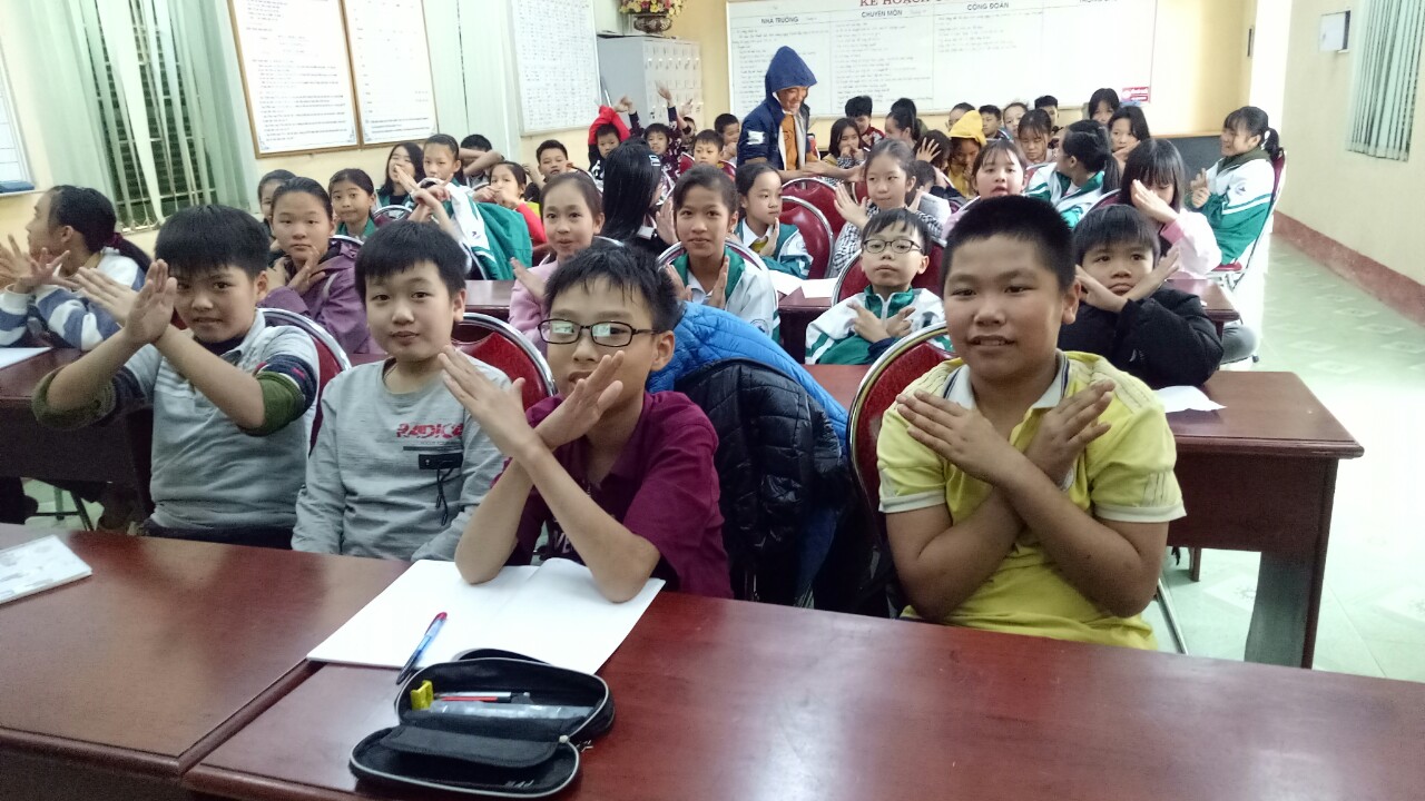 Buổi học Phòng chống bạo lực học đường - Khối 6 trường TH&THCS Cù Chính Lan