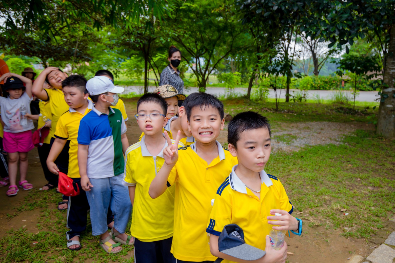 Tổng kết tham quan các địa điểm thú vị tại Khu du lịch 54 dân tộc Việt Nam các bạn học sinh còn tham gia vào rất nhiều hoạt động tại đây. Xin mời các bạn cùng đón xem.