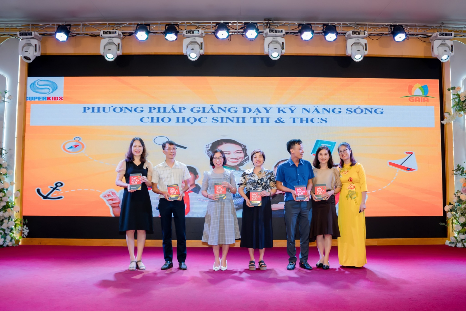 Tập huấn Phòng giáo dục huyện Tân Lạc "Phương pháp giảng dạy kỹ năng sống cho học sinh TH & THCS"