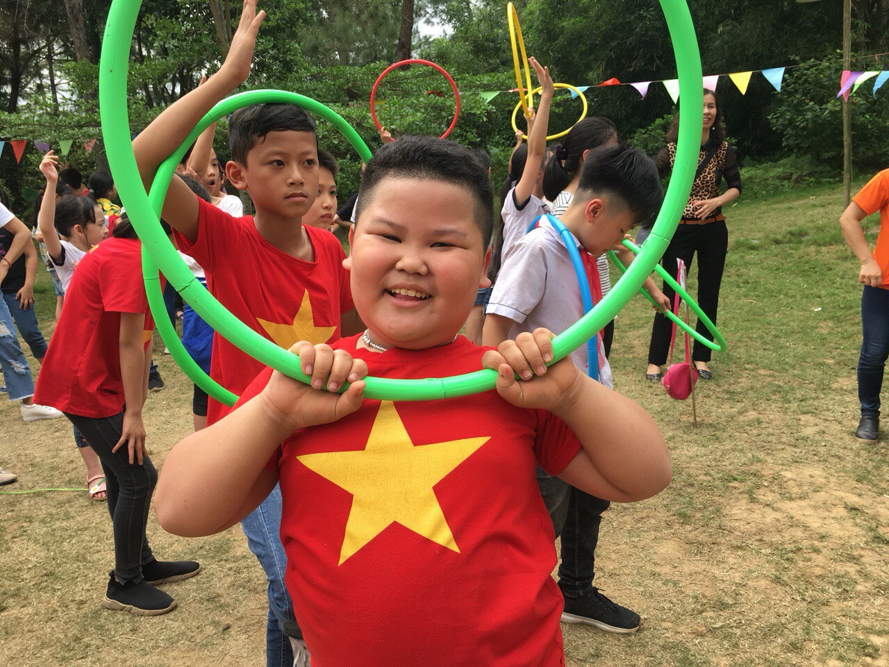 Các bạn hs rất hào hứng với các trò chơi