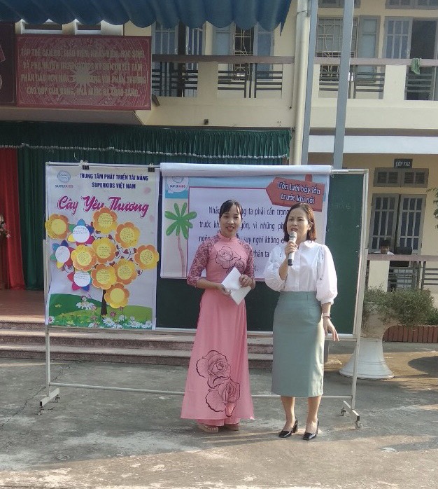 Giáo viên chia sẻ về lời nói đẹp, lời cảm ơn của các em học sinh trường THCS Kỳ Sơn Thành phố Hòa Bình