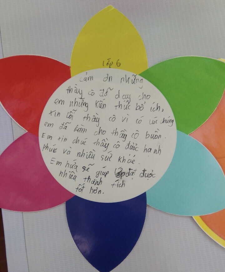 Lời nói đẹp gửi lời "cảm ơn" và "xin lỗi" của các em học sinh lớp 6 gửi tới thầy cô giáo đã dạy.