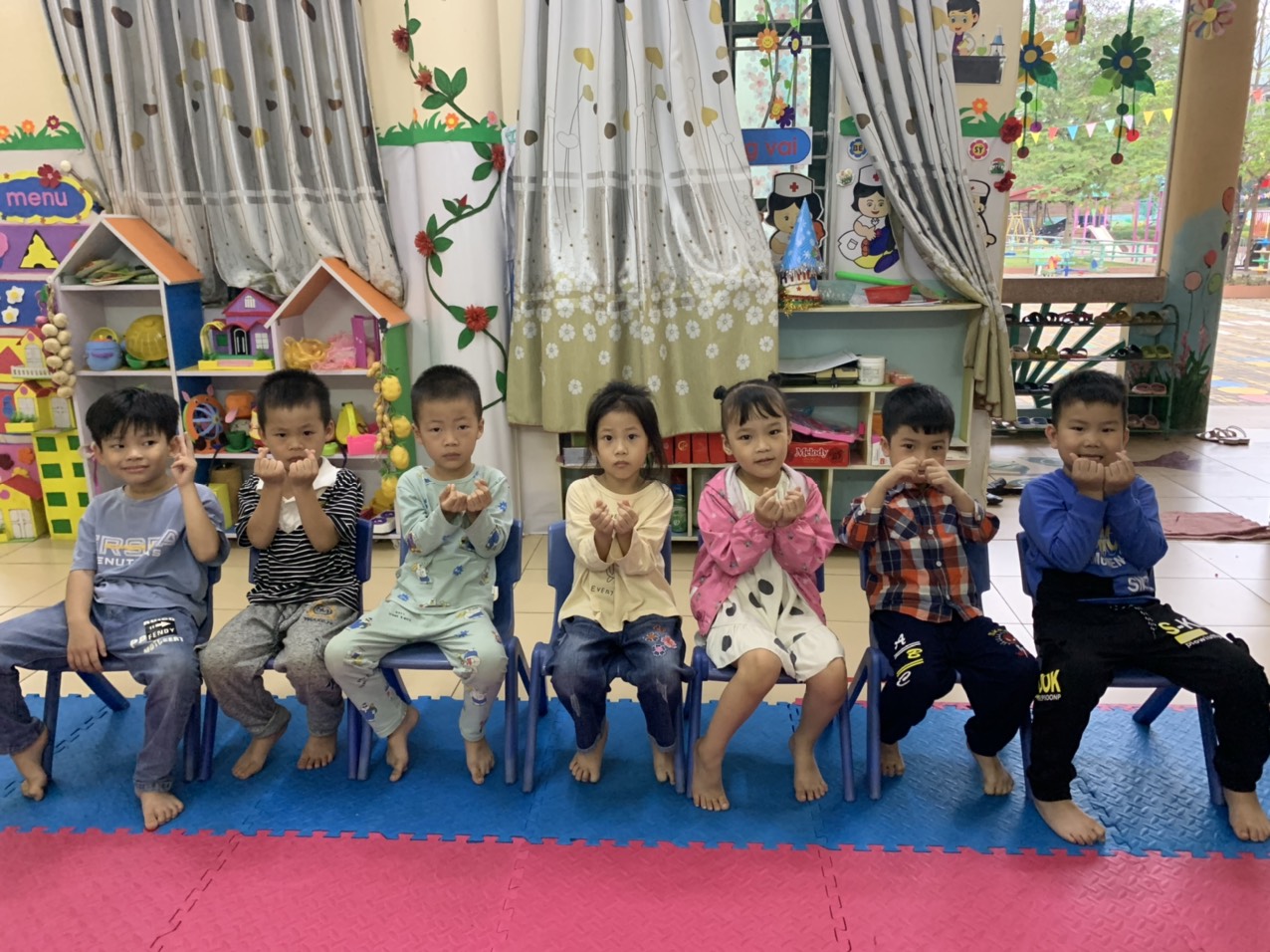 Tiết học diễn xuất của các bé lớp 5 tuổi Trường mầm non Thái Bình